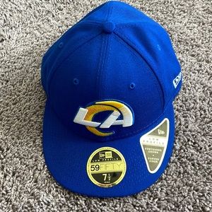 NWT ! Los Angeles Rams FItted